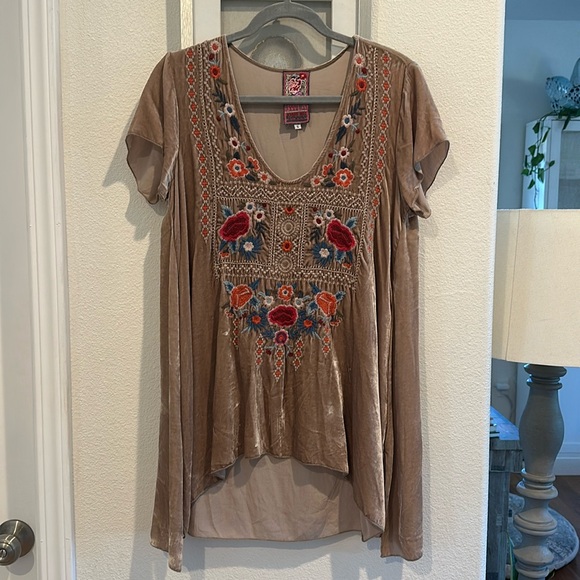 Johnny Was Beautiful silk velvet top! ✨ - Picture 2 of 5